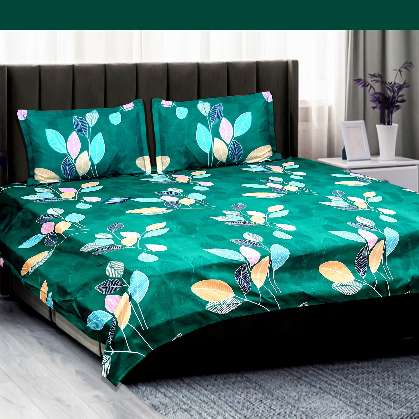 JoJo Double Bedsheet / King size Bedsheet / Floral printed Bedsheet (Greenish Cyan)